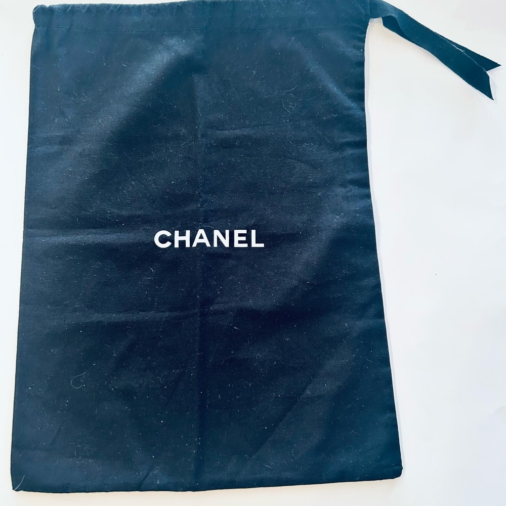 CHANEL Elegant Black Drawstring Bag